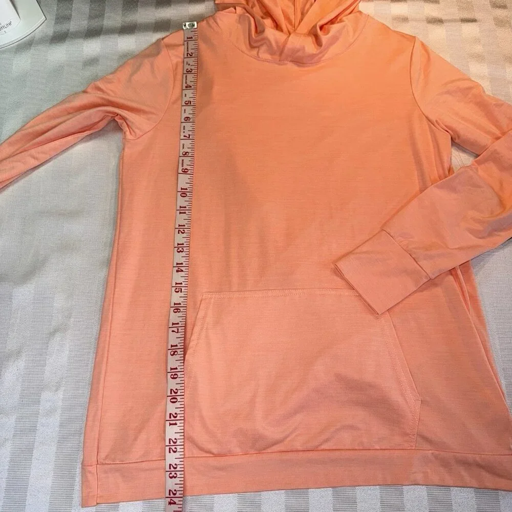 Girls Runway Hoodie Quick Dry Moisture Wicking Front Pocket Size Large 12/14